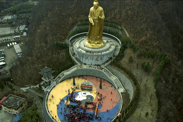 老君山 十里畫屏俏迎女人節(jié)