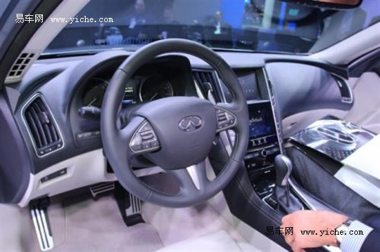 英菲尼迪Q50