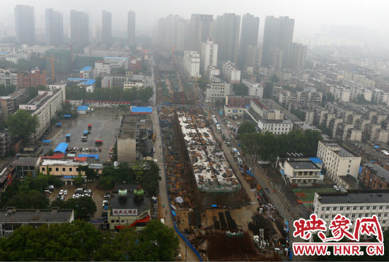 明年春節(jié)前高架橋部分道路將建成通車。