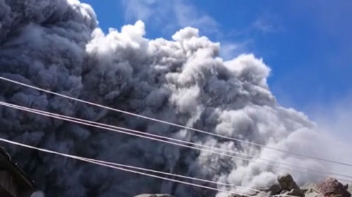 日本御岳火山爆發(fā)已導致8人受傷約250人被困（圖）