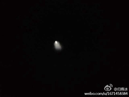 全國多地網(wǎng)友聲稱發(fā)現(xiàn)“UFO” 疑似二炮導(dǎo)彈試射