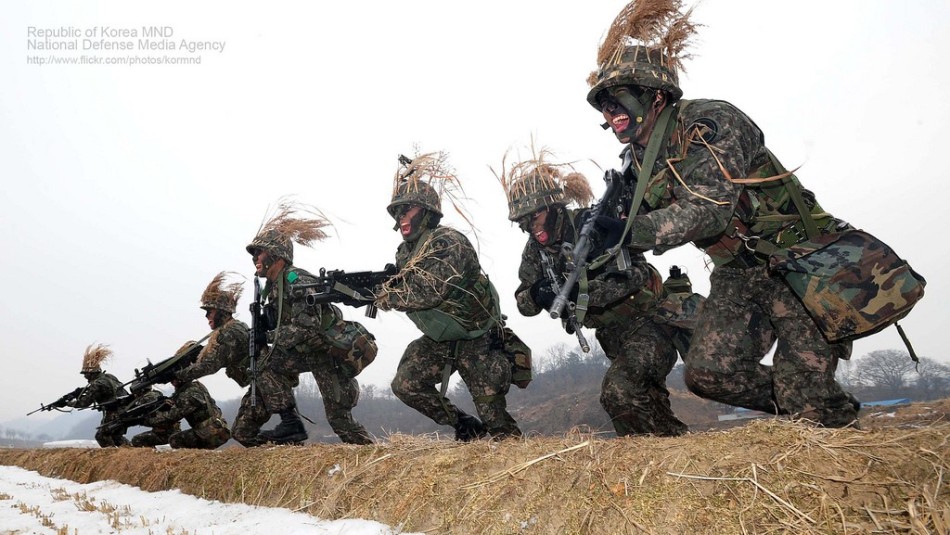 韓國(guó)軍隊(duì)最近很忙陸空部隊(duì)頻繁實(shí)彈演習(xí)