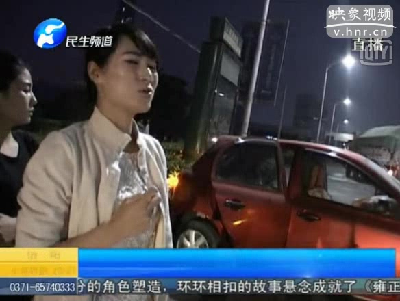 渣土車逆行撞轎車 女司機被撞懵