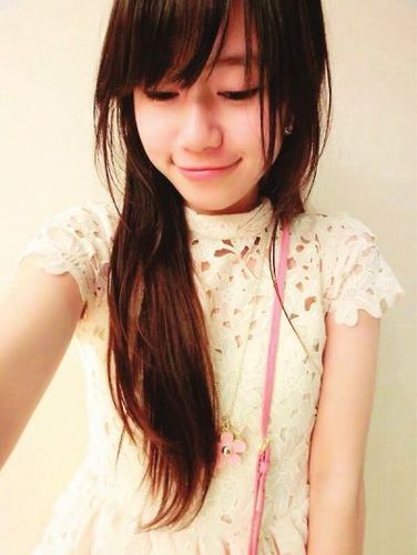 "臥蠶女"老師微博爆紅