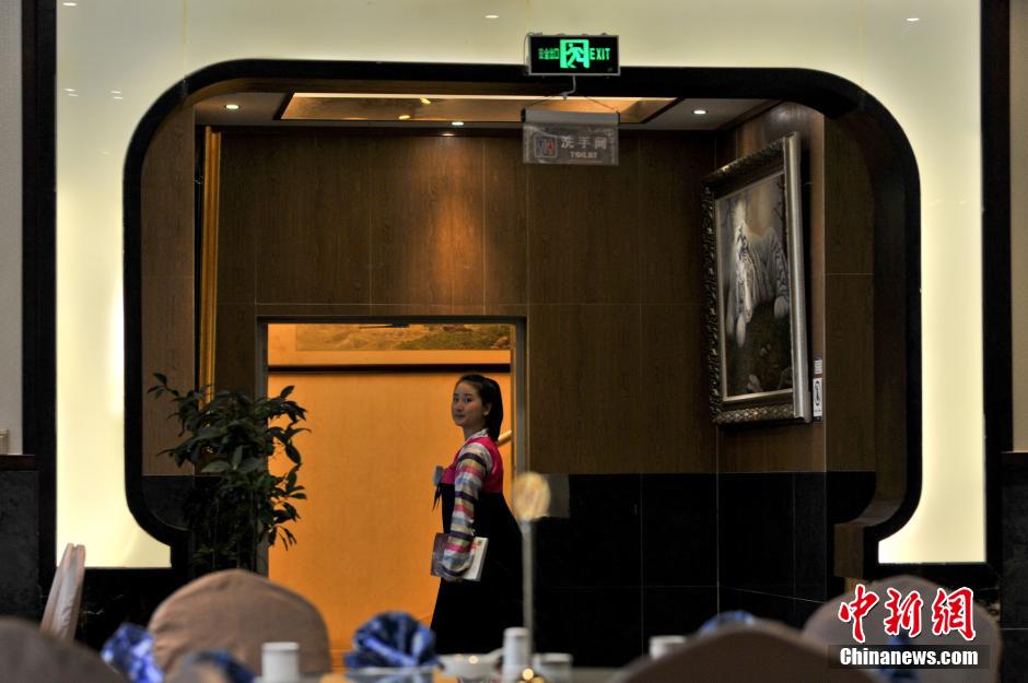探訪昆明的朝鮮餐廳 美女服務(wù)員能歌善舞